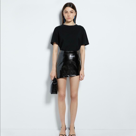 🛑SOLD🛑 HELMUT LANG BLACK LEATHER SKIRT - Picture 2 of 4